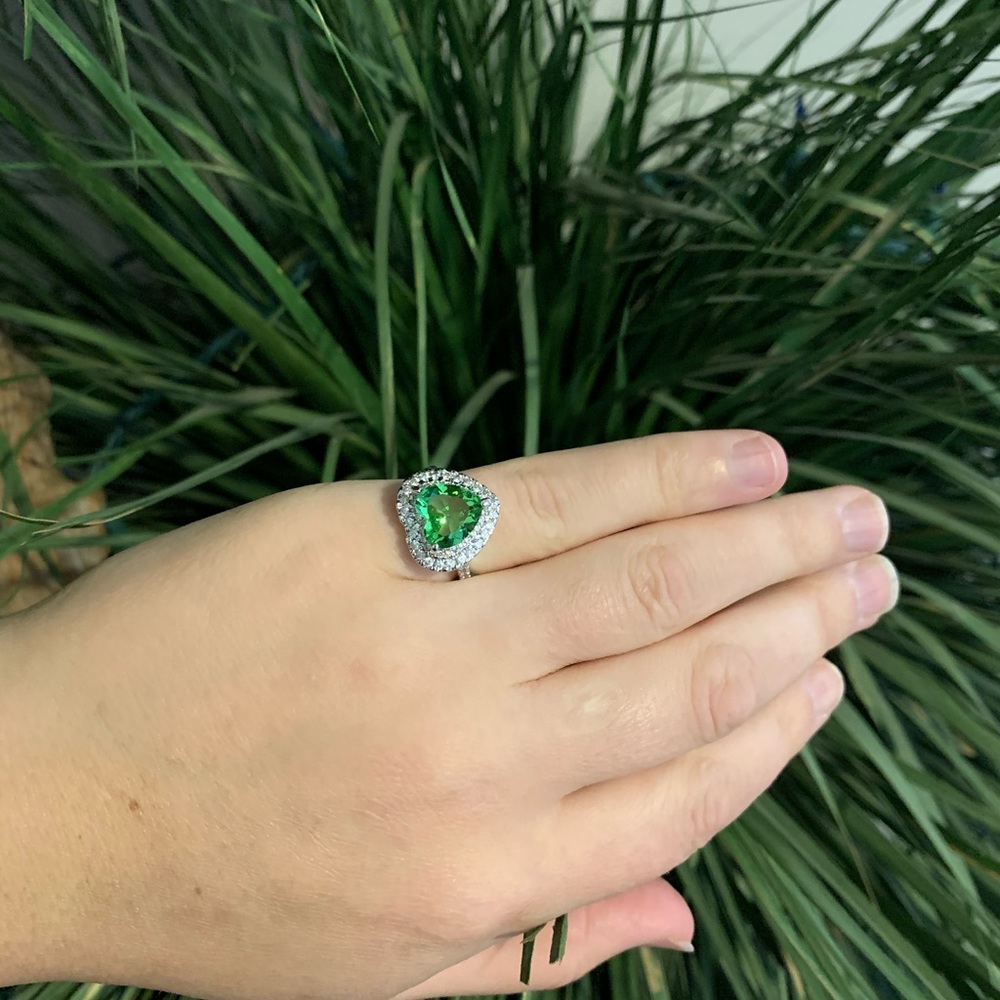 925 Silver Heart Shaped Green Amethyst Ring - Picture 6 of 6